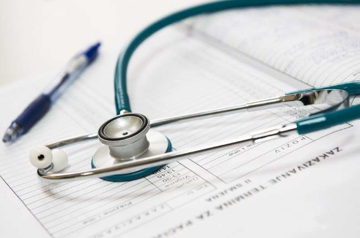 Терапевт Тимощенко заявила, что людям с ожирением грозят камни в почках