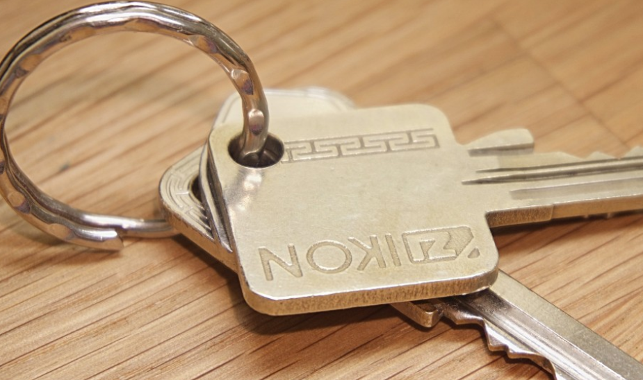 Ученые доказали, что чем больше брелоков на ключах, тем меньше IQ у человека