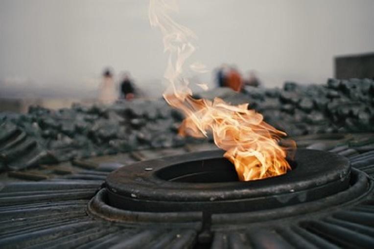 В Норильск привезли частицу Вечного огня с Могилы Неизвестного солдата