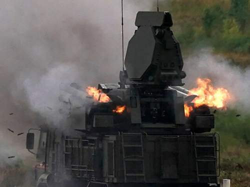 ПВО РФ за ночь уничтожили 16 БПЛА и 21 снаряд Vampire в трех областях страны (ВИДЕО) ПВО РФ за ночь уничтожили 16 БПЛА и 21 снаряд Vampire в трех областях страны (ВИДЕО)