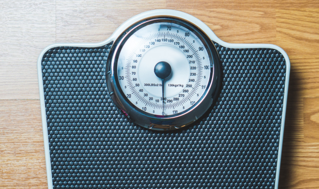 Психолог Мелехин объяснил, как связаны обиды и лишний вес