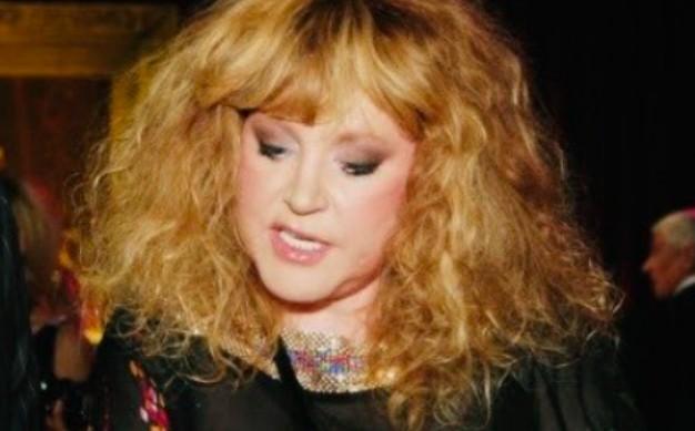 Аллу Пугачеву заметили на Кипре с Олегом Тиньковым