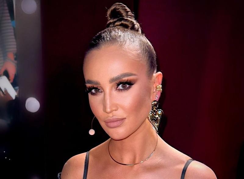 Полина Гагарина считает, что Бузовой нужно стать стендап-комиком