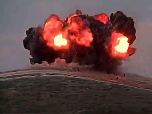 ВС РФ сносит военные объекты ВСУ в Харьковской и Сумской областях