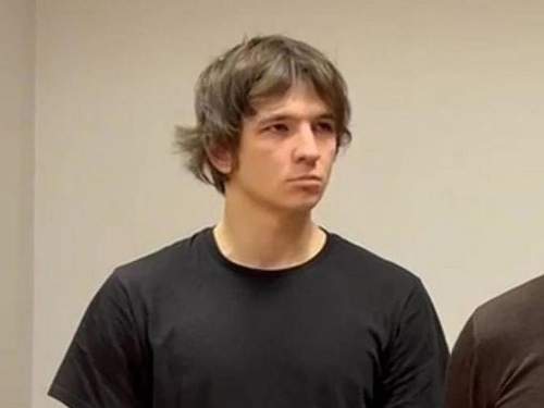 СМИ: рэпер Vacio уехал в США после получения повестки из военкомата