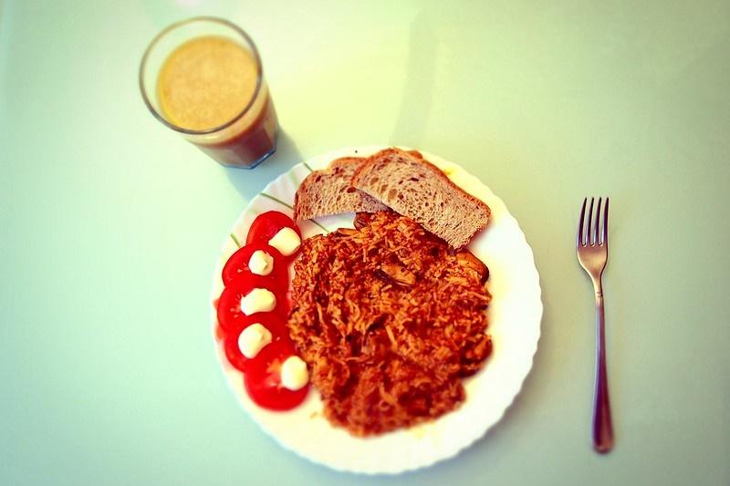 Диетолог Андинг рассказала, что лучше всего есть и пить перед сном