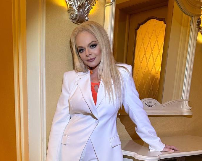 Лариса Долина не знает, что дарить дочери на день рождения Лариса Долина не знает, что дарить дочери на день рождения