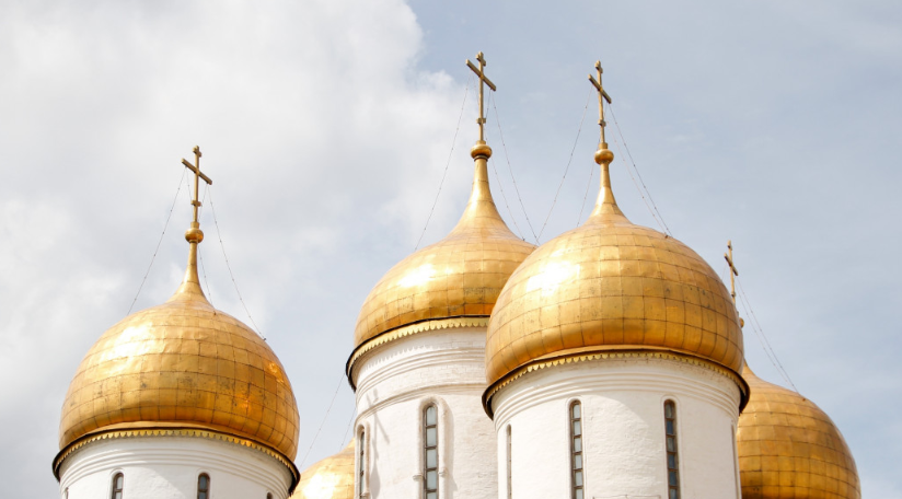 Священник Савченко рассказал об отдалении от Бога из-за молитв о славе и деньгах