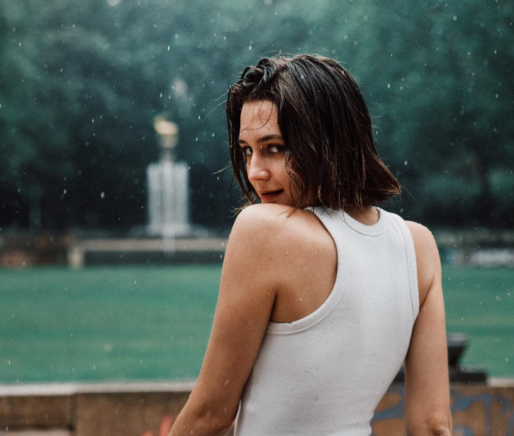 Внучка Олега Янковского Лиза готовится к свадьбе с актером Вадимом Королевым