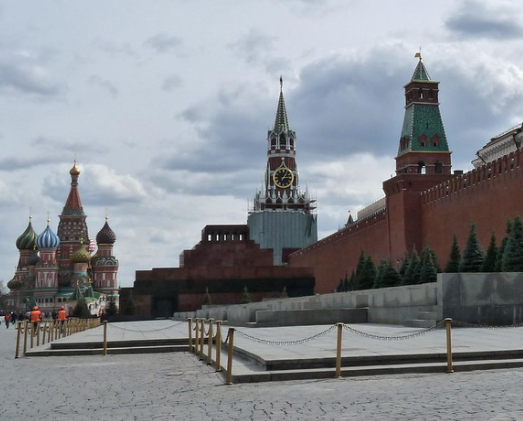 Рябков заявил о нежелании РФ приглашать США на будущие парады в честь Дня Победы