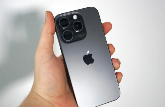 Цена iPhone 14 в РФ снизилась до 65 тысяч рублей