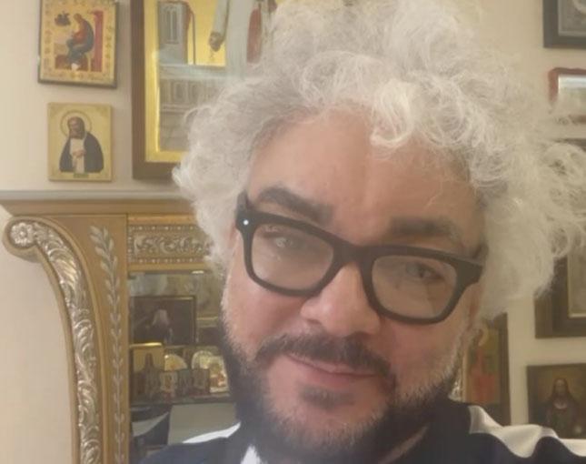 Шнуров призвал Киркорова креститься за упоминание о «Евровидении»