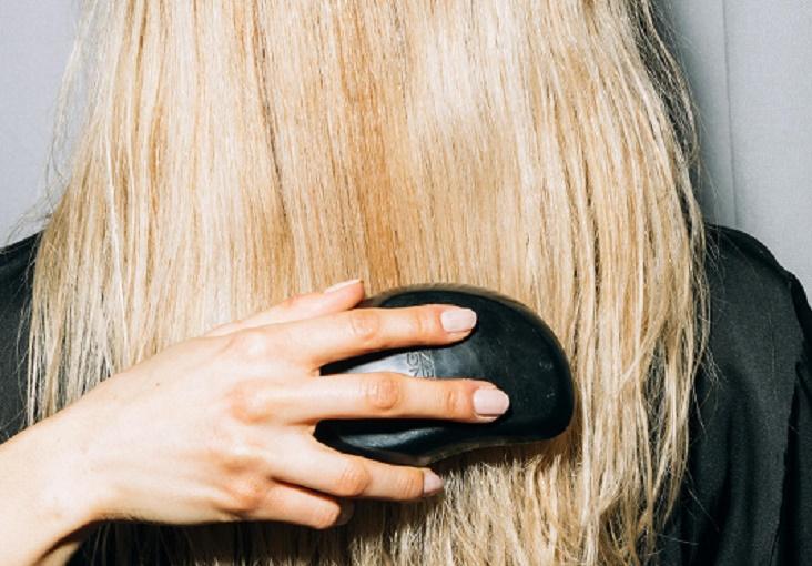 Трихолог Аверкина: Водный баланс напрямую влияет на красоту волос