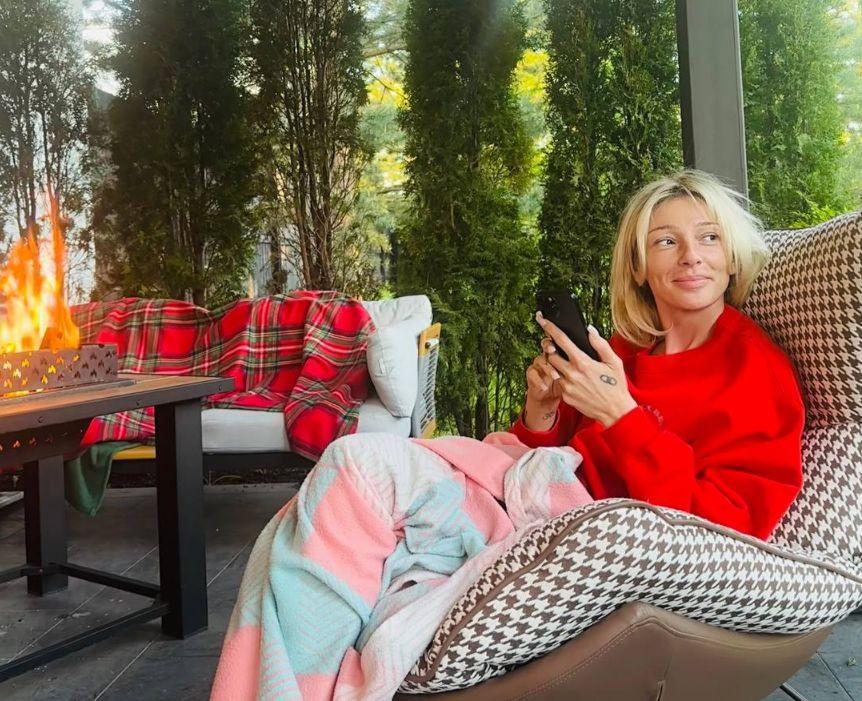 Оскандалившаяся с «голой» вечеринкой блогерша Настя Ивлеева вернулась в соцсети