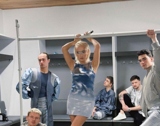 Клава Кока высмеяла обвинения в плагиате клипа Дуа Липы после премьеры новой песни