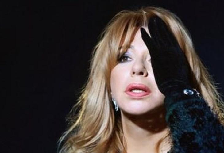 Алена Апина хочет подать в суд на группу Russian Girls и создателя «Комбинации» Алена Апина хочет подать в суд на группу Russian Girls и создателя «Комбинации»