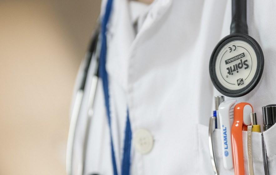 Хирург Руднев назвал маскирующиеся под аппендицит заболевания