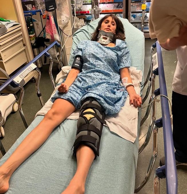 Звезда «Дневников вампира» Нина Добрев получила серьезные травмы из-за велосипеда