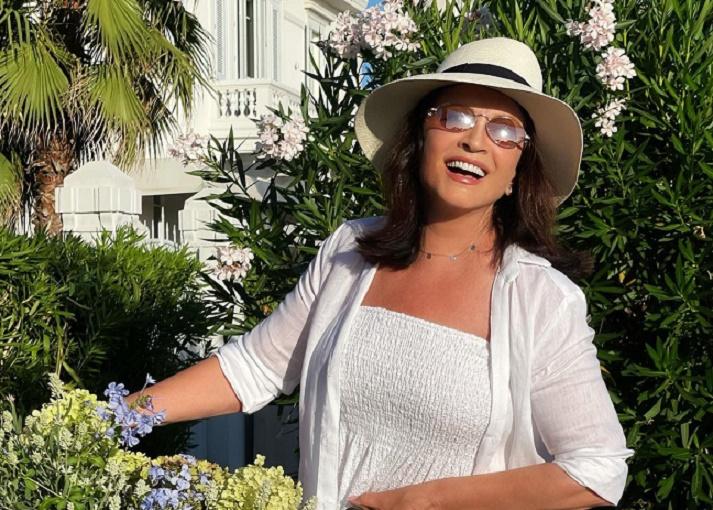 КП: София Ротару прячется с семьёй в пригороде Киева