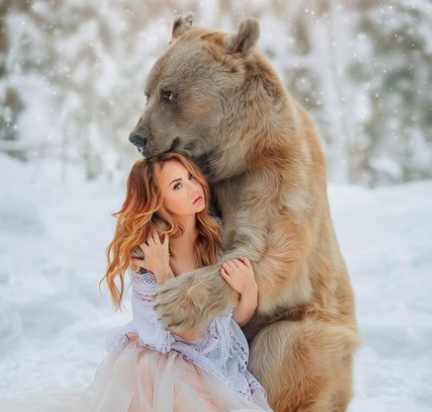 МакSим во время фотосессии медведь до крови расцарапал спину