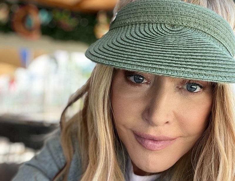 Творчество покинувшей РФ Пугачёвой вновь набирает популярность