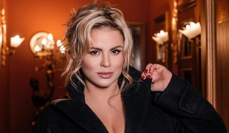 Певица Семенович вспомнила о поступке, за который ей стыдно до сих пор