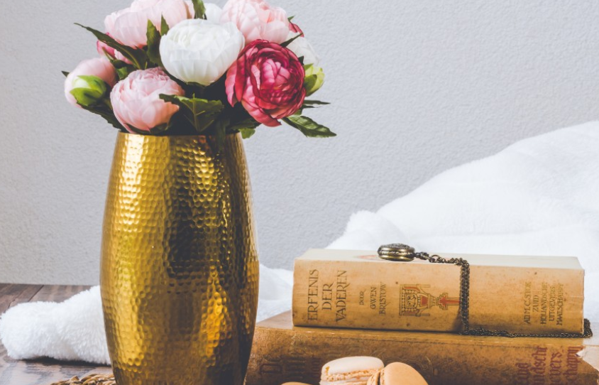 В Канаде мужчина в 56 раз дороже продал купленную за 8 долларов вазу