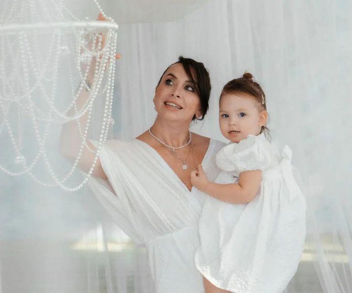 Наталья Фриске не сможет проститься с умершей от рака двоюродной сестрой