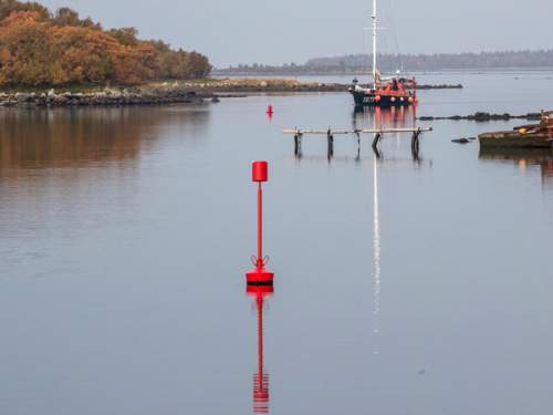 Исчезновение буйков на реке Нарве вызвало скандал: в ЕС ждут объяснений от России (ВИДЕО)