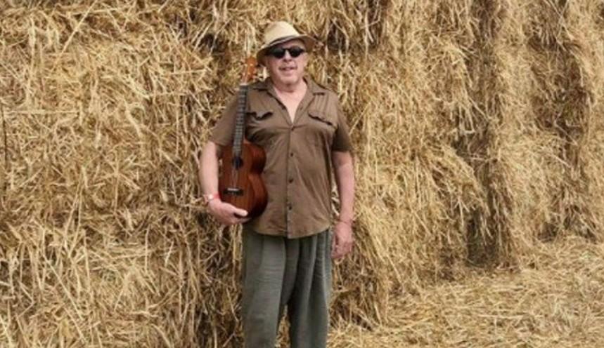 Макаревич заявил, что сталкивается с безобразием в каждой стране