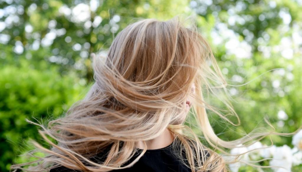 Эксперт Горбунова рассказала, как правильно ухаживать за волосами в жару