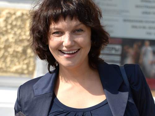 Заслуженная артистка России Искандер осуждена на 6,5 года за наркотики