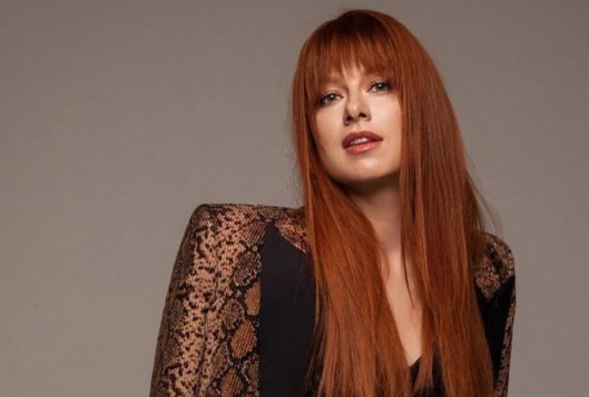 Юлия Савичева вспомнила, как дебютировала на сцене с Максимом Фадеевым