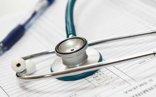 Врач Алиабади назвала высокий рост фактором риска рака груди у женщин