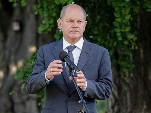 СМИ: Шольца уговорили на удары по территории России