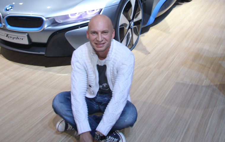 Роман Третьяков пошутил, что его похоронят в одной могиле с Тарасовым и Давой Роман Третьяков пошутил, что его похоронят в одной могиле с Тарасовым и Давой