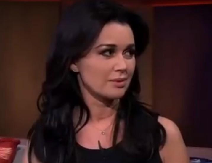 Валерия вспомнила, что Анастасия Заворотнюк в студенческие годы снялась в её клипе