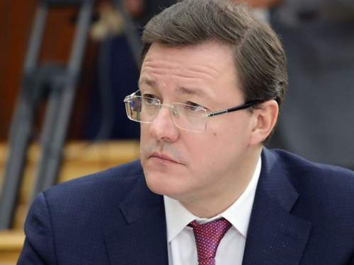 Губернатор Самарской области Азаров подал в отставку