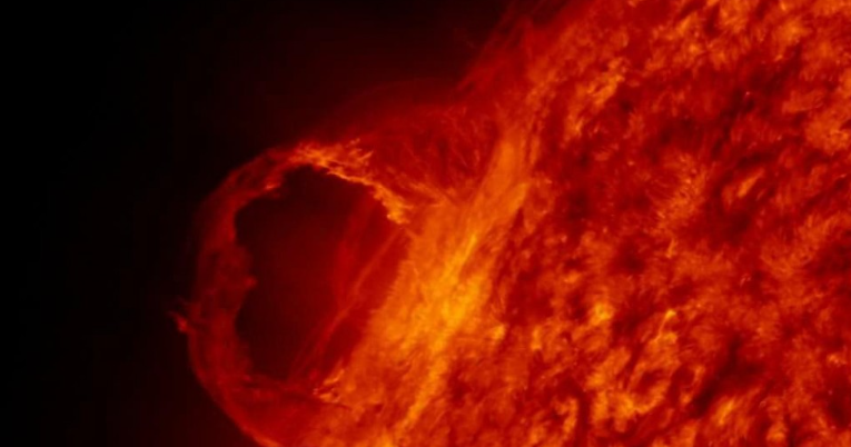 Ученый Абунин рассказал о новых магнитных бурях из-за мегапятна на Солнце Ученый Абунин рассказал о новых магнитных бурях из-за мегапятна на Солнце