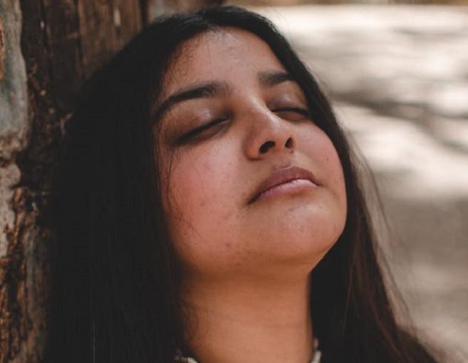 Косметолог Высоцкая назвала причины появления мешков под глазами