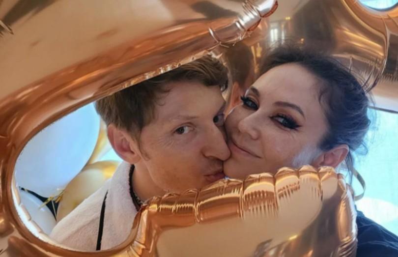 Ляйсан Утяшева развеяла слухи о кризисе в семье Ляйсан Утяшева развеяла слухи о кризисе в семье