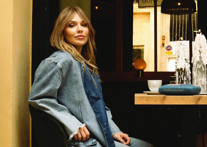 Альбина Джанабаева показала фото с живущими в Испании детьми от Валерия Меладзе Альбина Джанабаева показала фото с живущими в Испании детьми от Валерия Меладзе