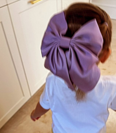 Альбина Джанабаева показала фото с живущими в Испании детьми от Валерия Меладзе Альбина Джанабаева показала фото с живущими в Испании детьми от Валерия Меладзе