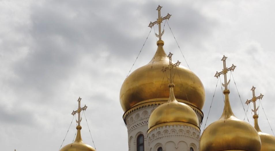 Верующим россиянам назвали традиции и приметы Троицы