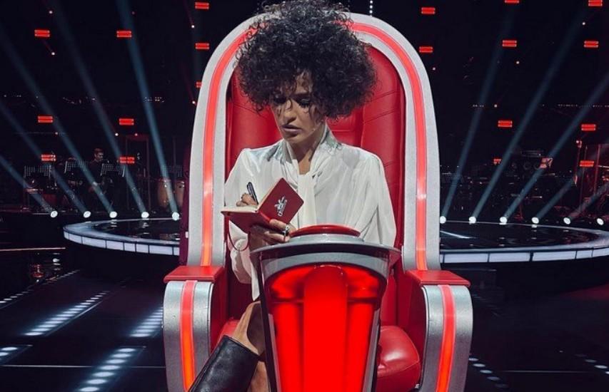 Zivert прокомментировала слухи о своей беременности