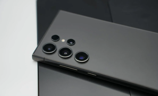 Назван ТОП самых популярных смартфонов с ИИ