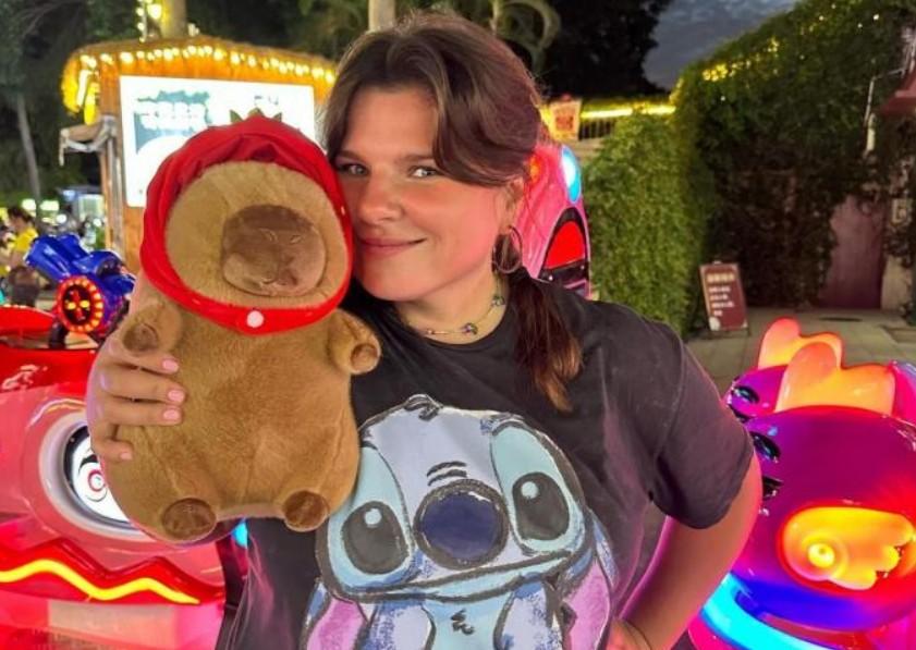 Звезда «Постучись в мою дверь в Москве» Серина с юмором отнеслась к критике своего внешнего вида Звезда «Постучись в мою дверь в Москве» Серина с юмором отнеслась к критике своего внешнего вида