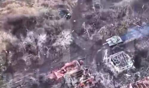 Боец ВС РФ в одиночку эпично уничтожил из РШГ украинский танк Т  64 под Авдеевкой (ФОТО)