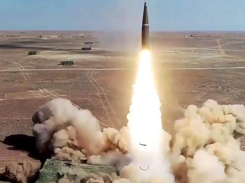 Названы регионы, откуда российским оружием можно бить по США Названы регионы, откуда российским оружием можно бить по США