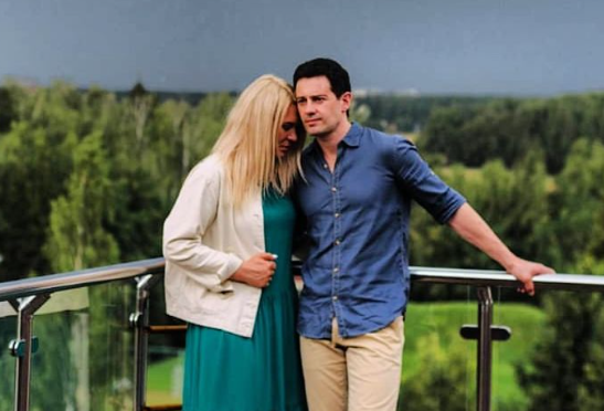 Виктория Макарская рассказала о кризисах в браке с мужем-актером